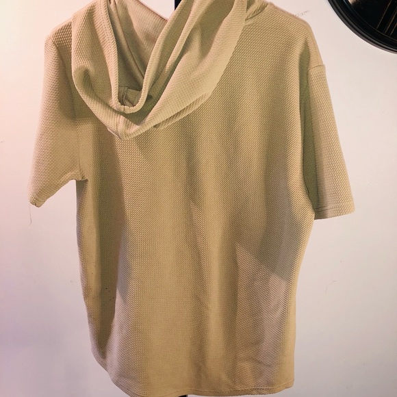 GOOD CONDITION BEIGE TOP - Picture 3 of 5